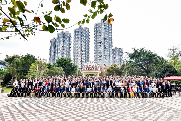 顶天立地，20年胶心不渝——顶立品牌战略发布会暨20周年庆典隆重举行