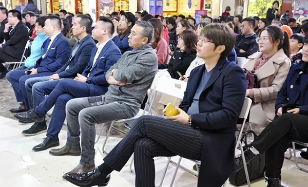 展志天华《爱上深呼吸》2018新品发布会完美收官
