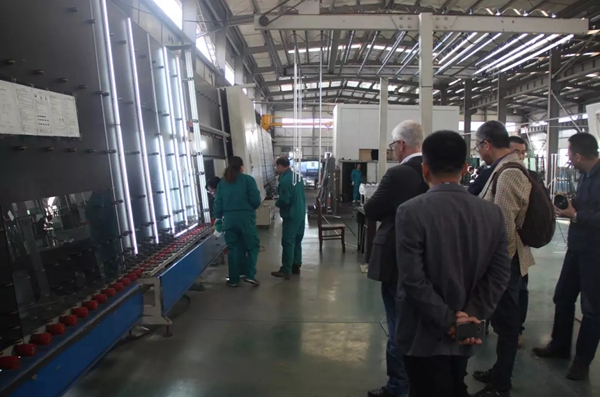 德国木窗协会会长爱德华·阿佩尔·汉斯先生莅临三玉窗业参观交流