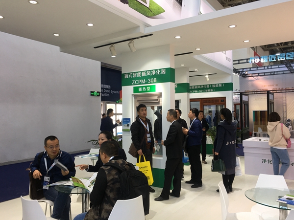 2018FBC门窗幕墙展 | 筑巢总经理胡斌：智能且节能辅热型产品火爆亮相  