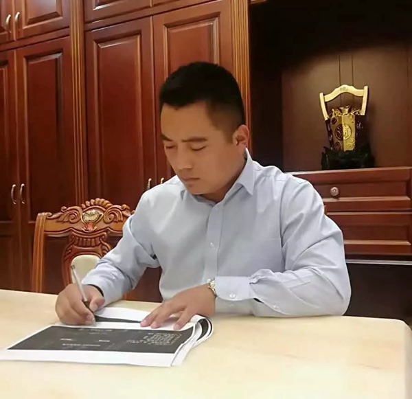 青岛一木优秀经销商勾利强：团结是一个团队成功的基础