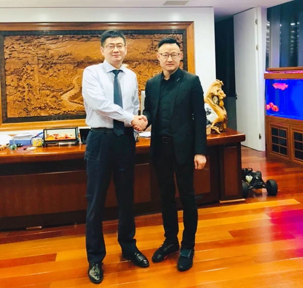 皇派门窗董事长与居然之家总裁，搭起互信桥梁，一路共赢