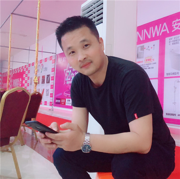 诗尼曼明星经销商李勇：十年坚守，回归初心