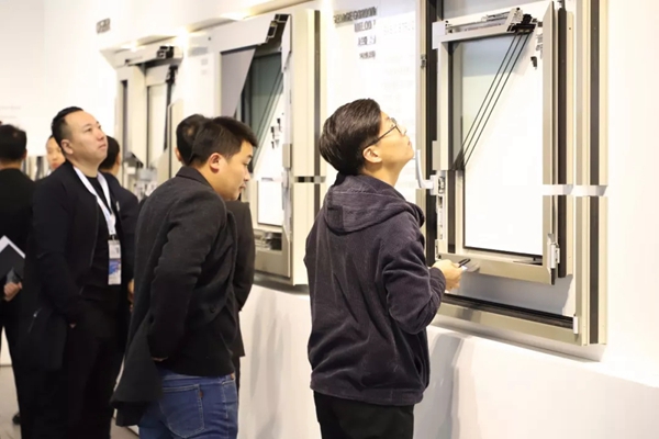 欧哲门窗用专业的技术和品质，诠释2019门窗发展新趋势