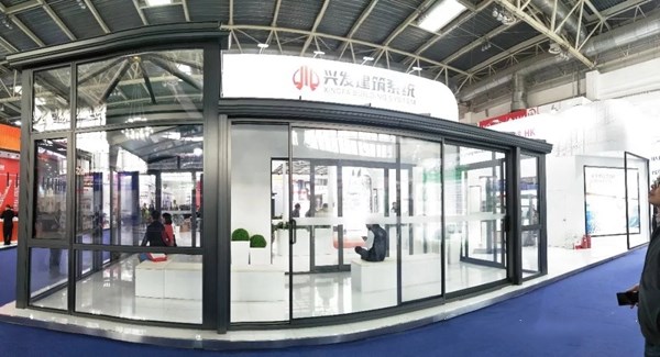 兴发铝业的兴发系统，开启门窗艺术新趋势