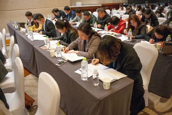 风鸟整装2018全国经销商销售培训大会圆满落幕