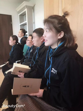 跃界木门开业筹备 开展经销商系统学习会议