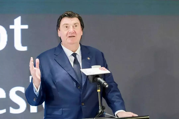科凡全屋定制形象大使彼得·扎克再为中国设计添力量，大陆首家红点设计博物馆开幕！