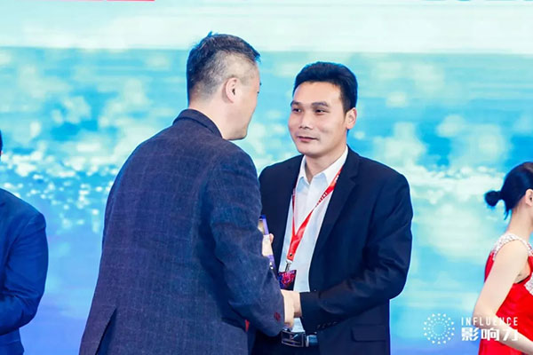 年度C位，高牌见证实力，梦想砥砺前行！
