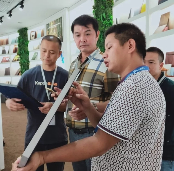 华润涂料全国展示中心参观人数激增！2019家具新品值得期待