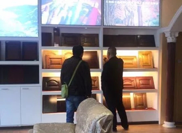 华润涂料全国展示中心参观人数激增！2019家具新品值得期待