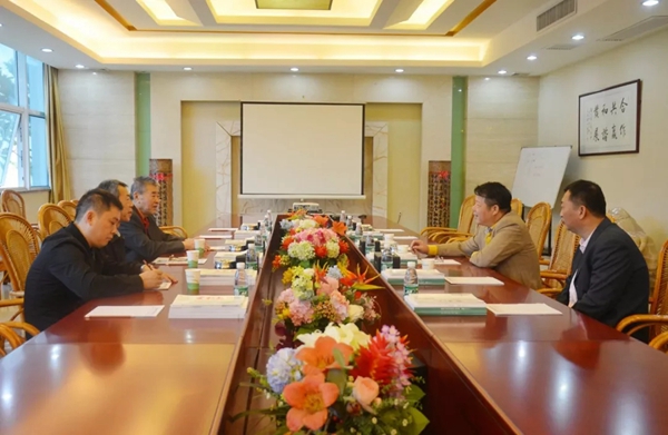 合和建筑五金迎接中国建筑金属结构协会领导莅临交流访问！