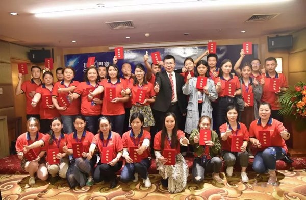 其邦门窗“主动营销 赢战市场”第十期王牌店长特训营活动圆满结束