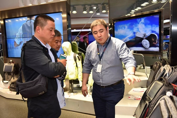 汉能与苏州德睿电力科技有限公司签署1200万战略合作协议