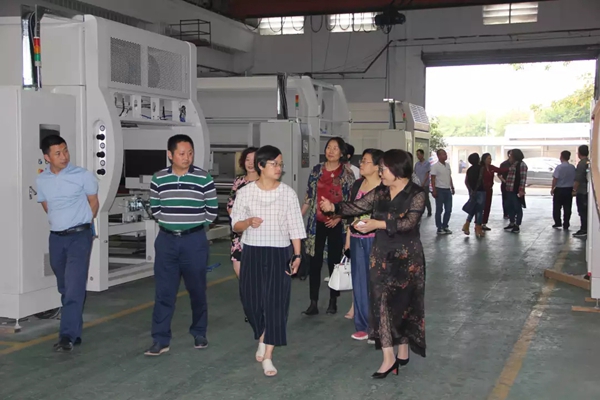迪峰机械入一线贴心服务送温暖，构建亲清型政企关系！