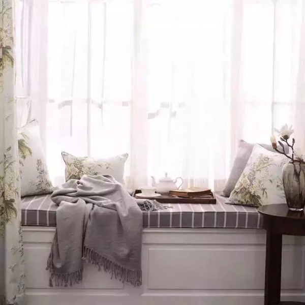 诗尼曼门窗：飘窗这样设计，家里秒大5㎡