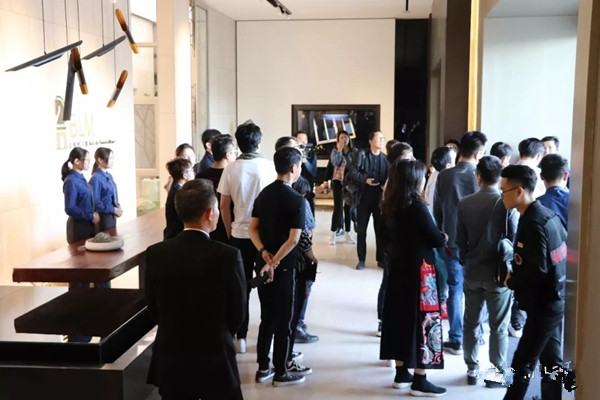 百利玛门窗接待数位设计大咖参观交流,探索法式轻奢潮流美学