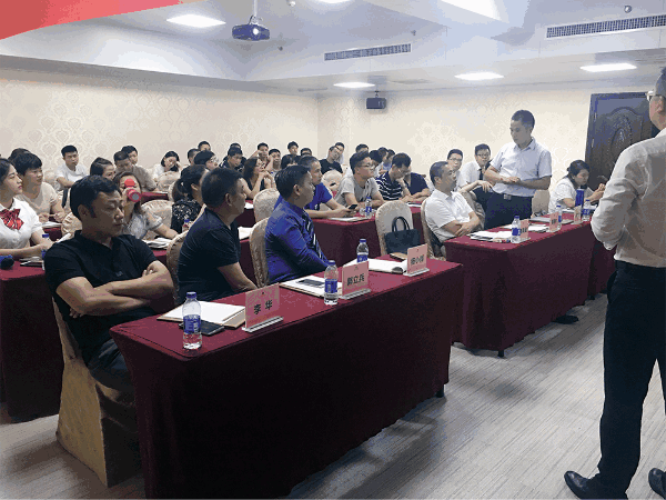 派雅门窗聚众智,谋大业 9A运营管理系统·百家样板市场打造圆满成功! 派雅门窗聚众智,谋大业 9A运营管理系统·百家样板市场打造圆满成功!