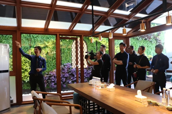百利玛门窗接待数位设计大咖参观交流,探索法式轻奢潮流美学