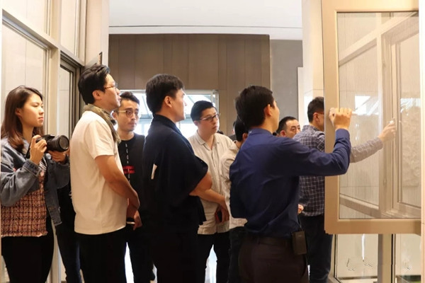 百利玛门窗接待数位设计大咖参观交流,探索法式轻奢潮流美学