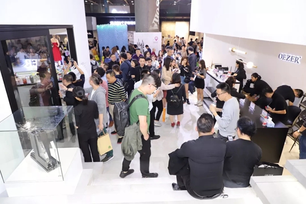 广州设计周|欧哲门窗以“自由多样性”之名，惊艳亮相