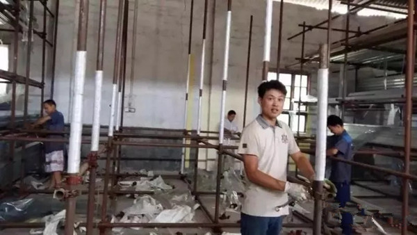 博仕门窗李卫权：以厂为家 与家共进
