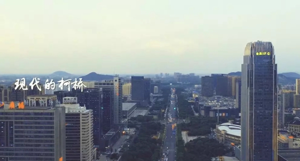 轩尼诗无缝墙布(红旗布业):因为专业的人做专业的事最酷,所以我走上卖墙布这条路!