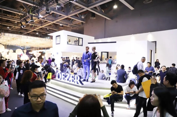广州设计周 |欧哲门窗首次携新品惊艳亮相,领先时代“自由”宣言!