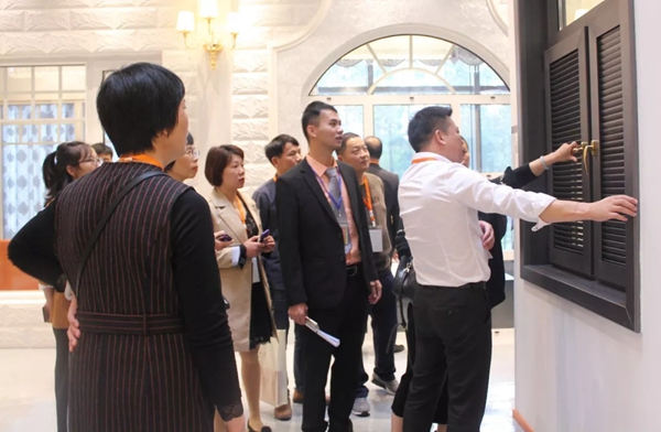伟业门窗第26届战略合作伙伴财富峰会圆满落幕！