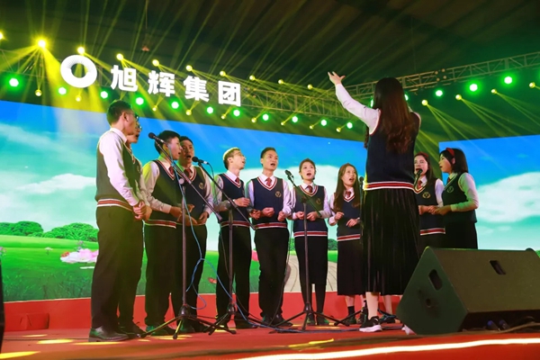 轩尼斯门窗2019年春节联欢晚会圆满落幕,不忘初心再出发!