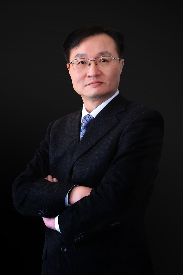 雅诗澜无缝墙布董事长邹胜平：做行业的引领者和实践者