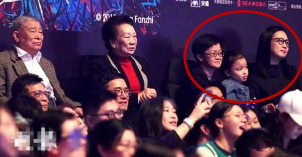 刘德华阔别8年再开唱丨网友:羡慕那些买梦天水漆木门赢到门票的