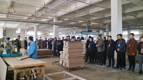奢范招商大会引发定制加盟狂潮