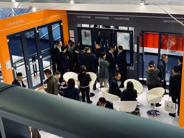 正典门窗迎来中铁十二局领导实地参观,学习研讨生产基地标准化