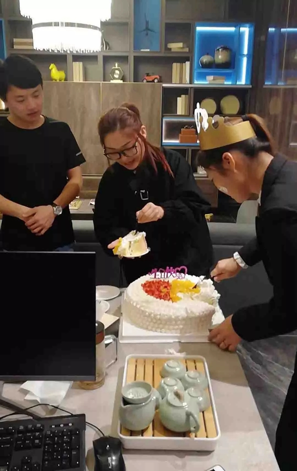 越界家居邯郸月签单量破百万