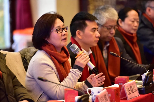 嘉力丰在中国墙纸墙布行业发展趋势论坛与多家品牌签订战略合作意向书！