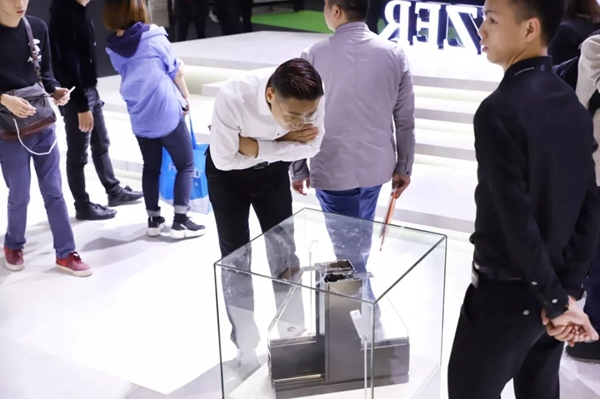 广州设计周 |欧哲门窗首次携新品惊艳亮相,领先时代“自由”宣言!