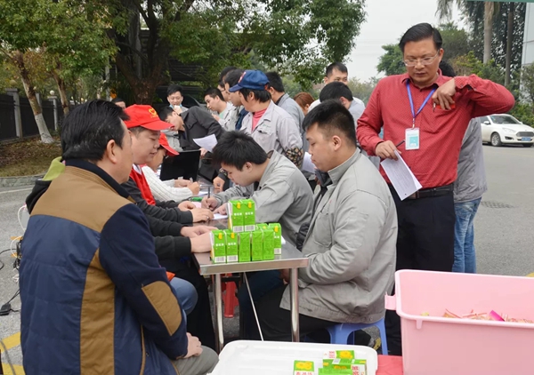 合和职工参与无偿献血绽放正能量,点滴热血聚大爱!