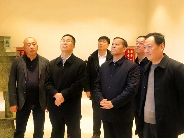 正典门窗迎来中铁十二局领导实地参观,学习研讨生产基地标准化