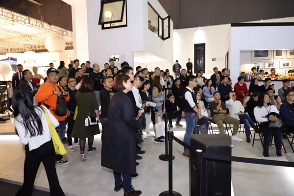 广州设计周 |欧哲门窗首次携新品惊艳亮相,领先时代“自由”宣言!