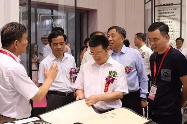 红旗布业2018年度总结：步履不停，终将不止