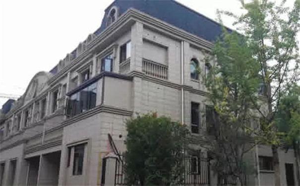 伊盾门窗告诉你什么样的门窗最能抵挡灰尘