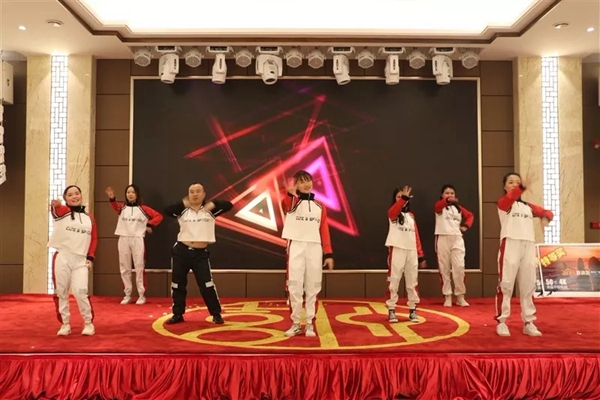 简纳斯整体门窗2019年联欢盛宴圆满结束！