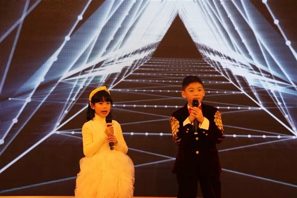 简纳斯整体门窗2019年联欢盛宴圆满结束！