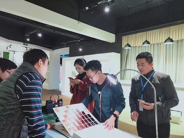 华润家具漆2019家具新品开发全力冲刺，合肥展示中心顺利落成！
