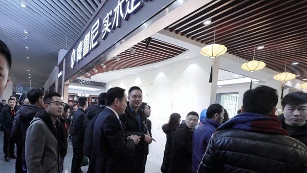 中原集团二〇一八年度全国经销商大会圆满闭幕!