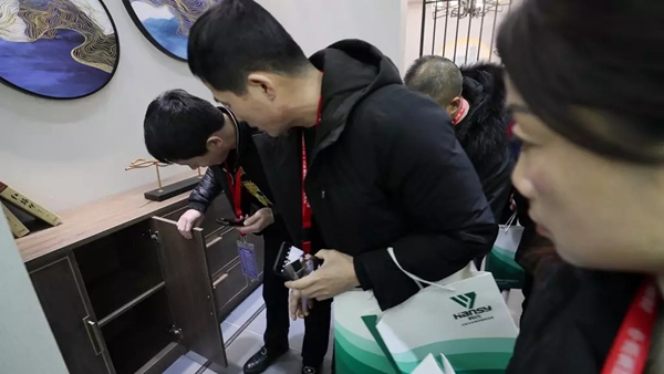 中原集团二〇一八年度全国经销商大会圆满闭幕!