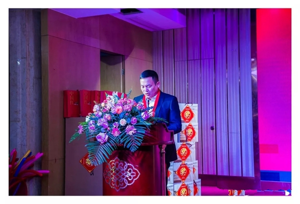 顺心整木家居2019年《万事争顺，心和天下》主题迎新晚会圆满成功