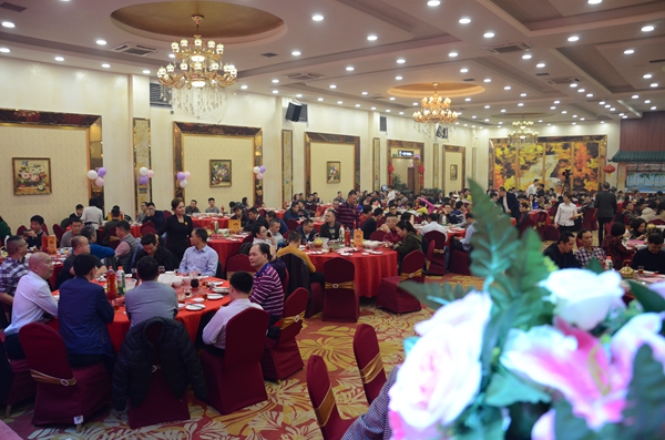 罗汉松门业“艰苦奋斗，再出发”2018年终答谢晚宴圆满落幕