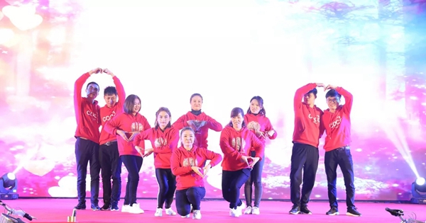 罗兰西尼门窗2018年表彰暨喜迎新春年会圆满结束